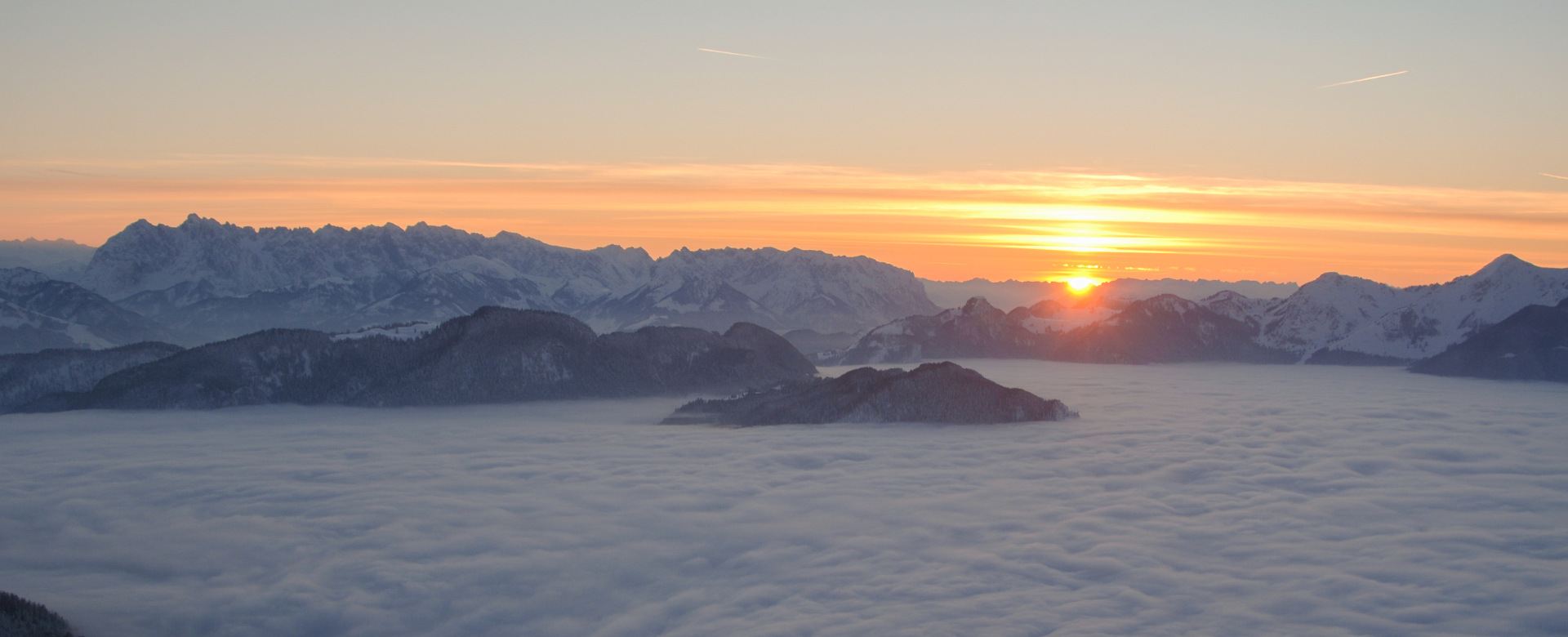 sonnenuntergang in den Bergen